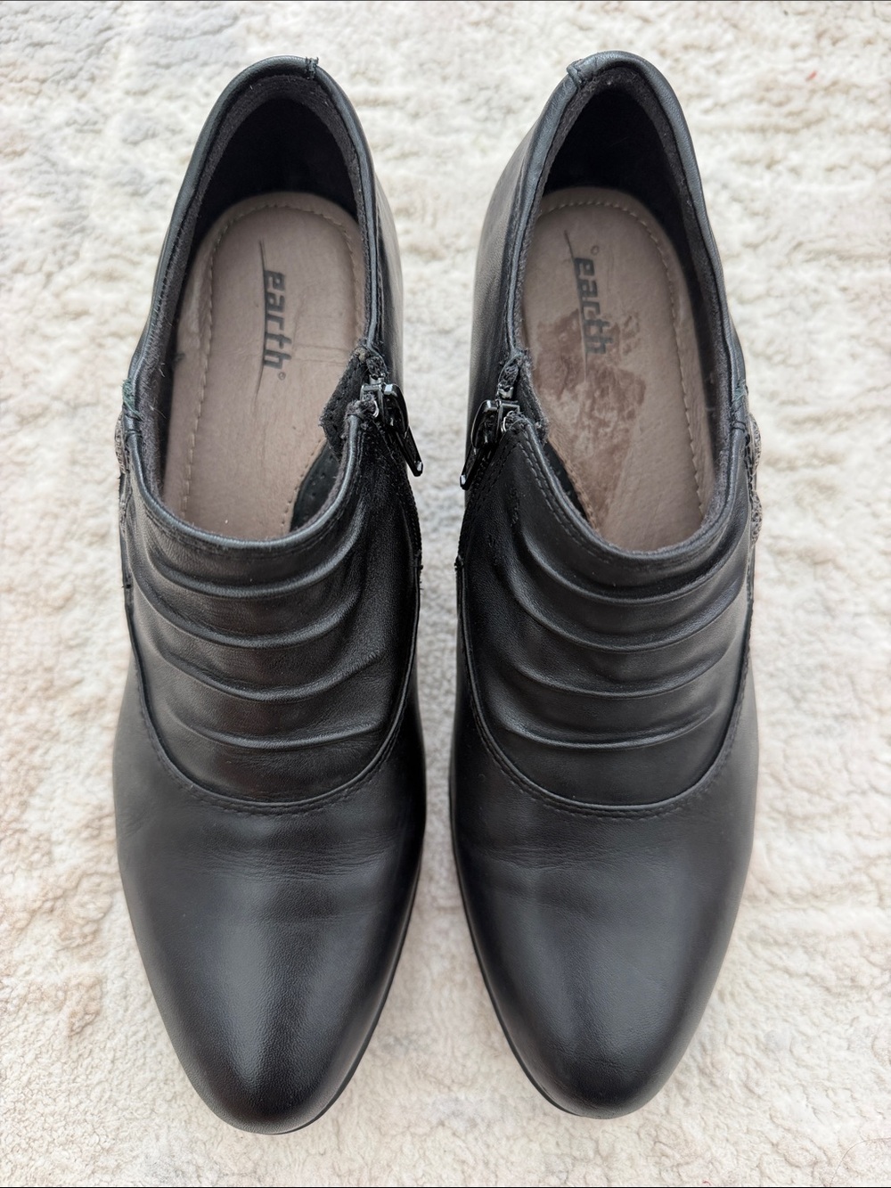 Earth Black Women’s Leather Zip-Accent Slip-On Shoes